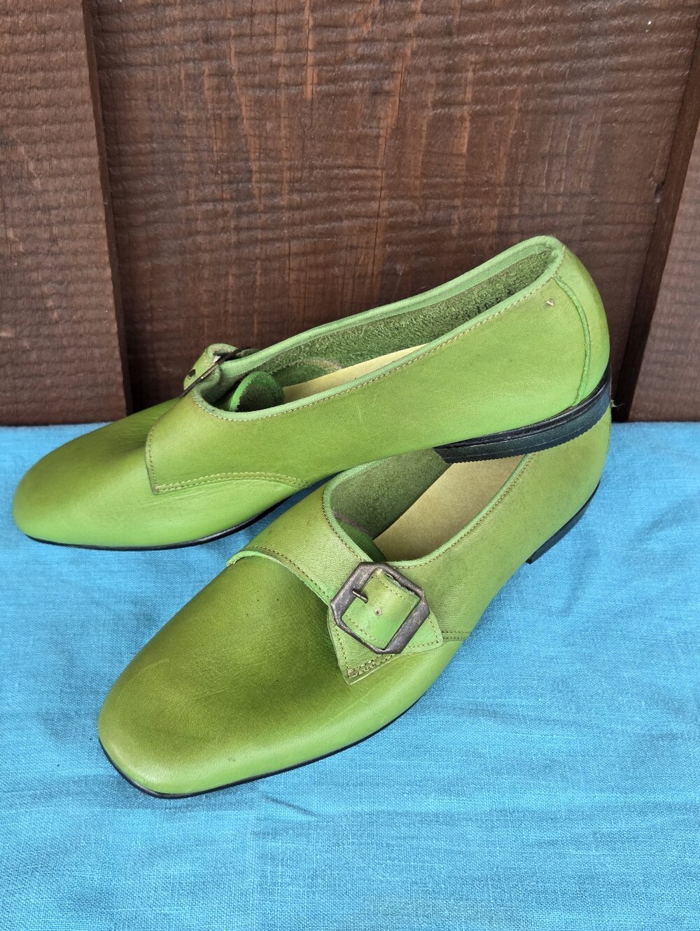Viner 1960s Green Leather Shoes - Picture 2 of 7